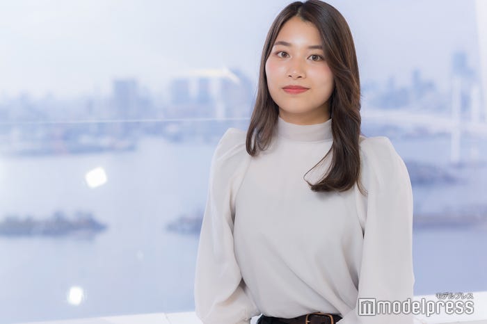 成實陽菜さん(C)モデルプレス