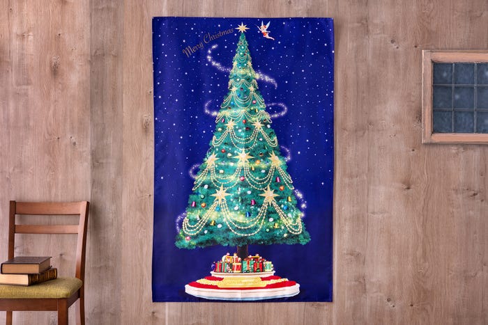 タペストリー 2,700円(C)Disney