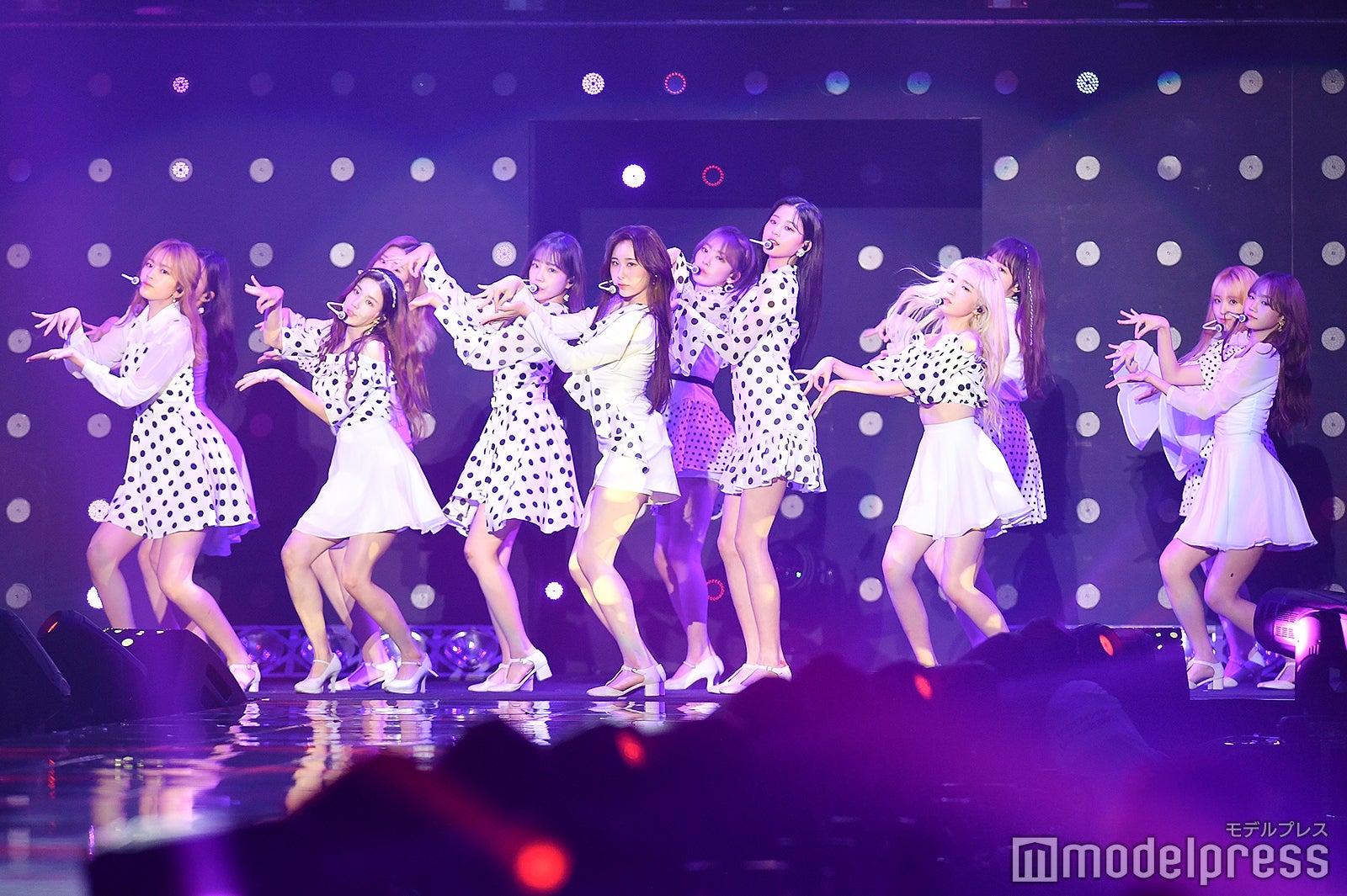 IZ＊ONE（C）モデルプレス