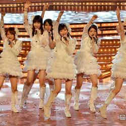 AKB48「第54回 輝く！日本レコード大賞」でのパフォーマンスの様子