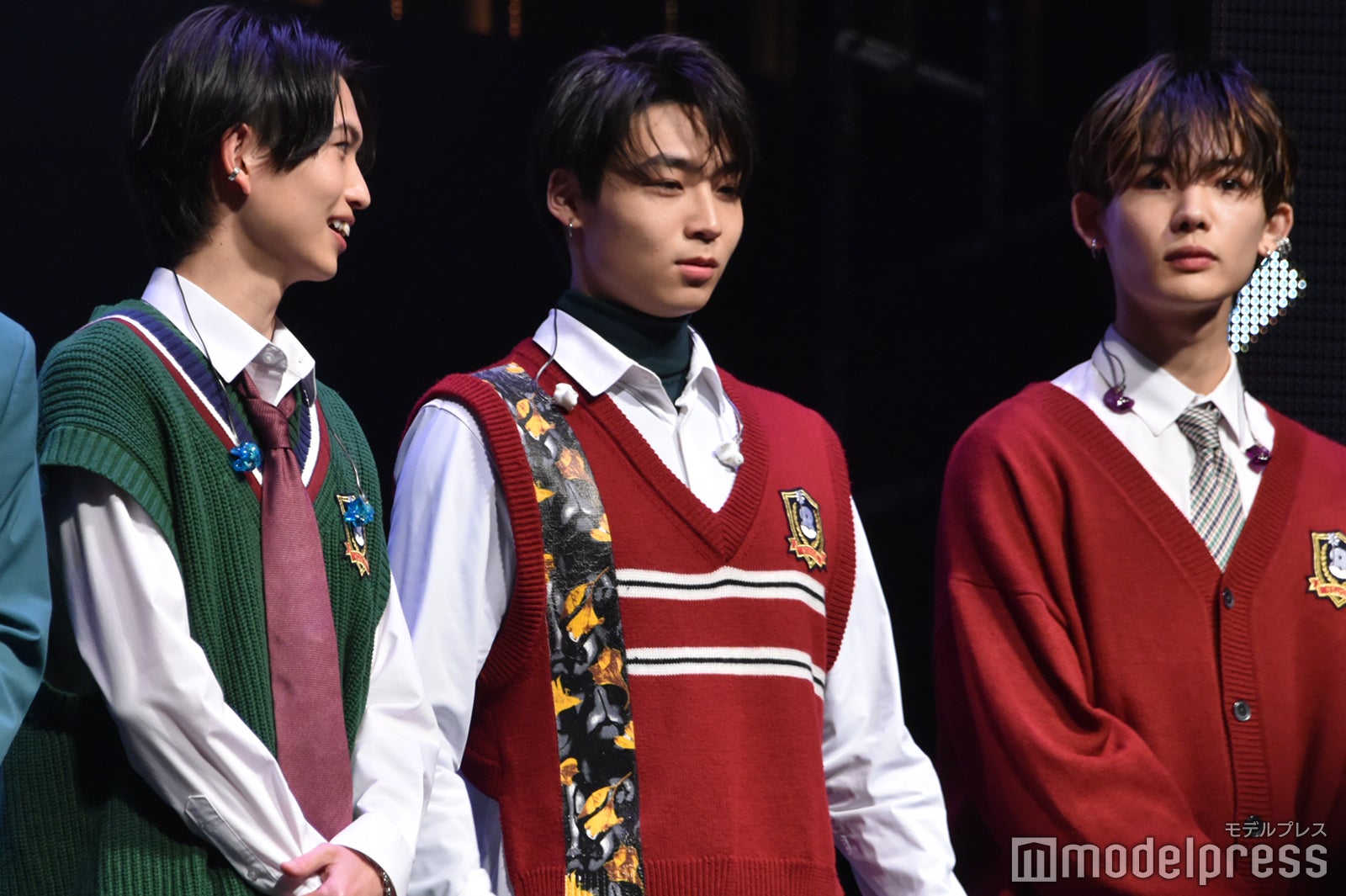 八村倫太郎に笑う綱啓永／綱啓永、八村倫太郎、NOA （C）モデルプレス