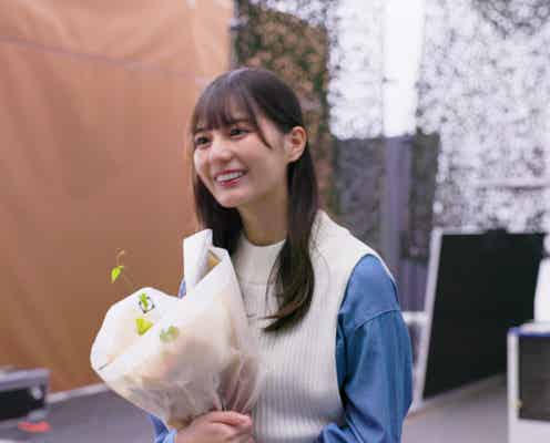 日向坂46小坂菜緒、阿部サダヲとCM初共演で“関西弁”連発 サプライズでバースデーケーキも登場