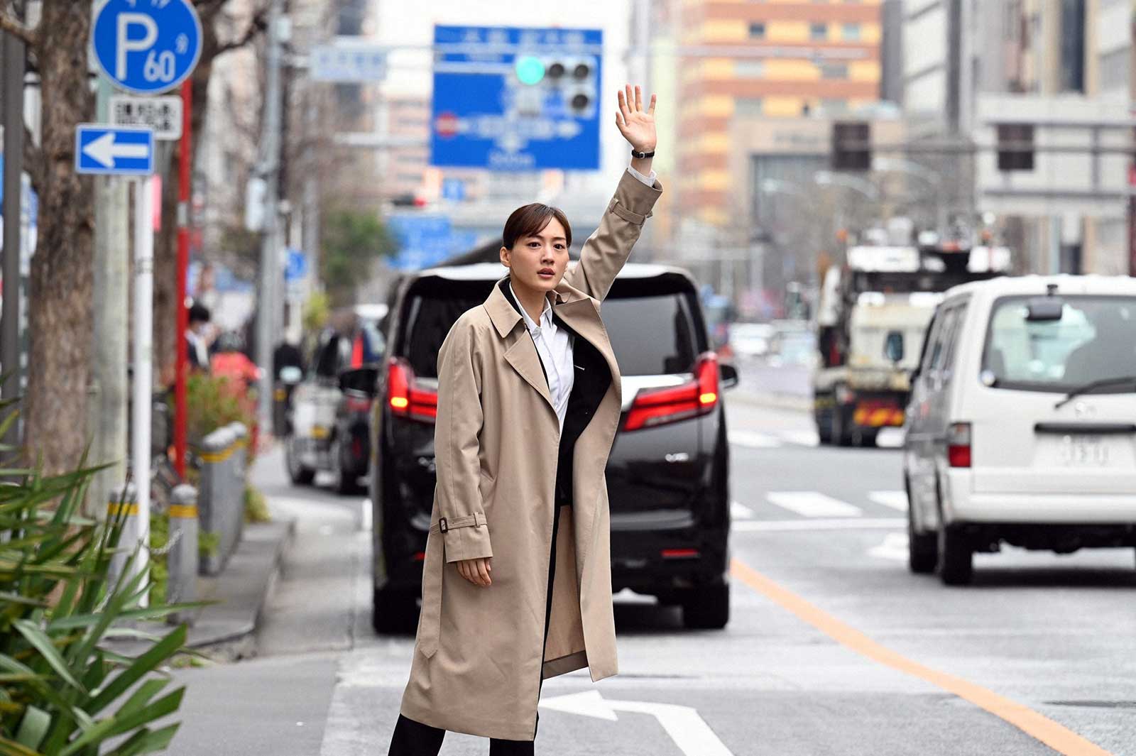 綾瀬はるか「天国と地獄 ～サイコな2人～」最終話より（C）TBS