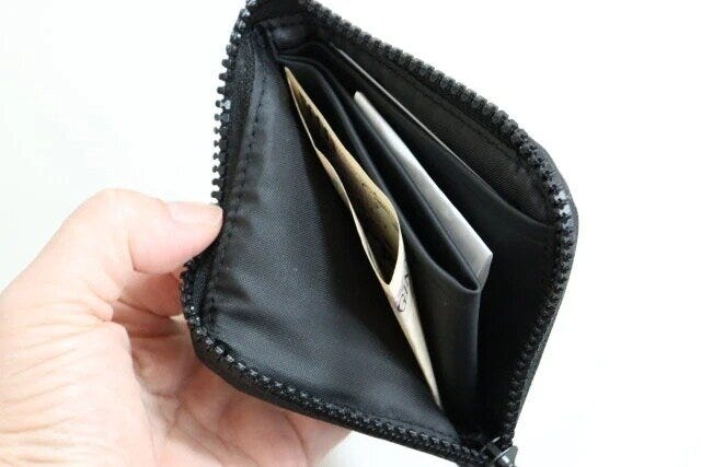 ダイソー　L型財布