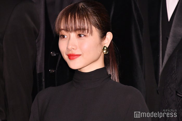 石原さとみヘア変遷 ハンサムボブ ロング ポニーテール 長さ アレンジで印象も自由自在 モデルプレス