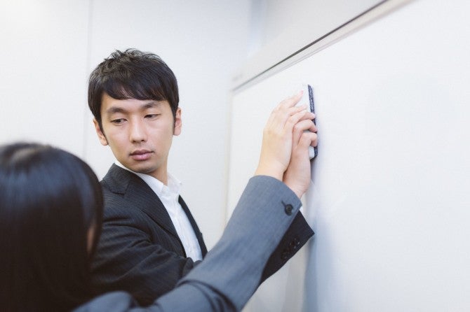 俺のこと好きなの 男性が勘違いしてしまう女子の行動4つ モデルプレス 俺のこと好きなの 男性が勘違いしてしまう女子の行動4つ モデルプレス