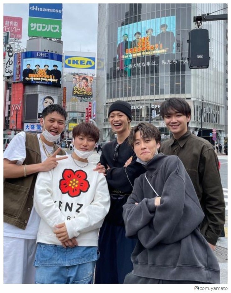 コムドット、やまとの誕生日を渋谷映像広告でお祝い「リーダー愛感じる」「規模がすごい」の声続々