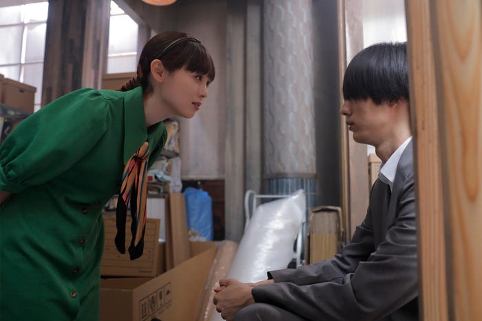 福原遥、清水尋也「マル秘の密子さん」第2話より(C)日本テレビ