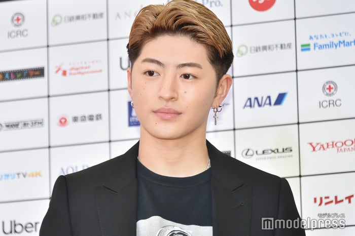 Generations佐野玲於 黒髪に イケメン度増す と絶賛の声 モデルプレス Generations佐野玲於 黒髪に イケメン度増す と絶賛の声 モデルプレス