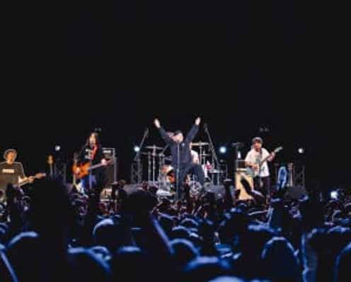 ガガガSP「一生続けていく」 2月44歳で急逝のベーシスト追悼ライブで「アイツは最高の人生やった」