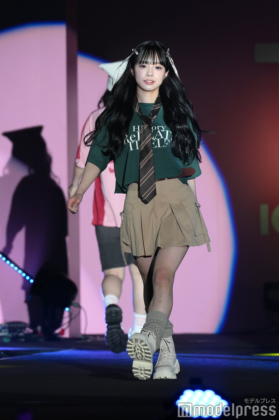 （C）モデルプレス