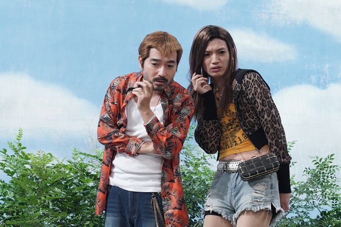 岩崎う⼤、高地優吾(C)Storm Labels Inc.