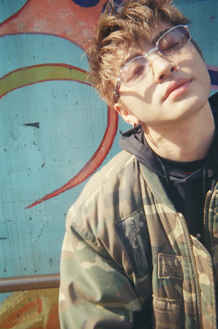 画像1 6 Generations佐野玲於と1日一緒 エモい 未収録カット公開 ソロ写真集が1週間で5万部突破 さのさん モデルプレス