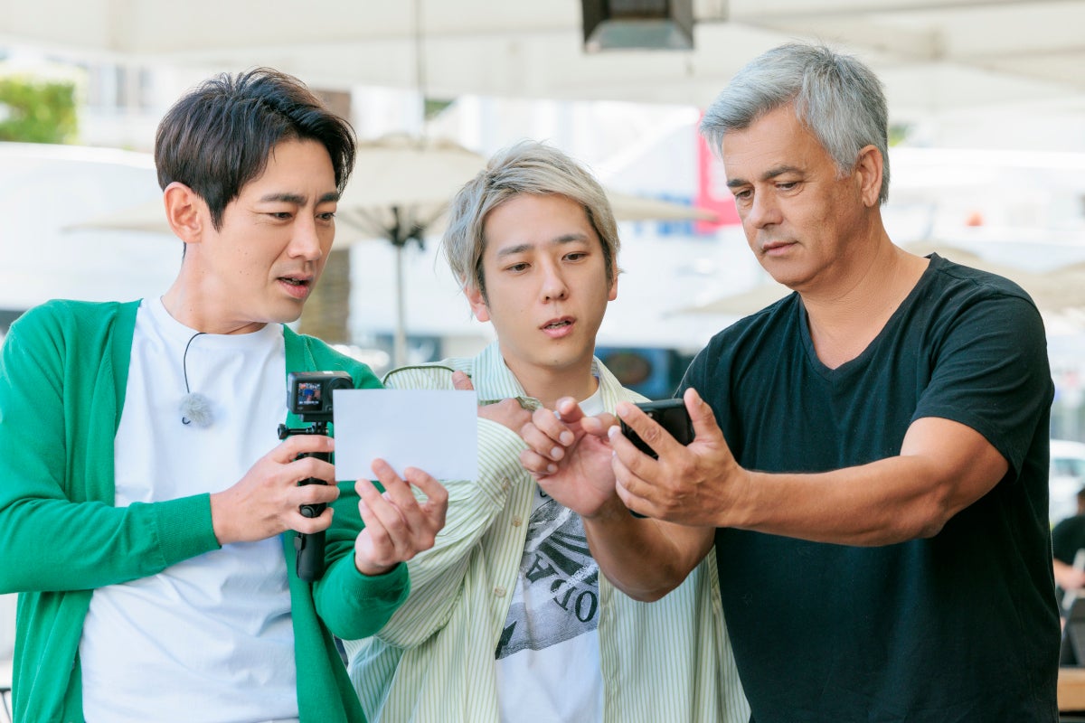 小泉孝太郎、二宮和也（C）TBS 撮影：HARUMI YOSHIMURA