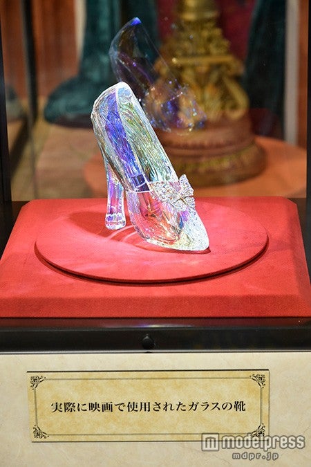 主題抽象シンデレラ　セル画　舞踏会　ガラスの靴　（美品！！）
