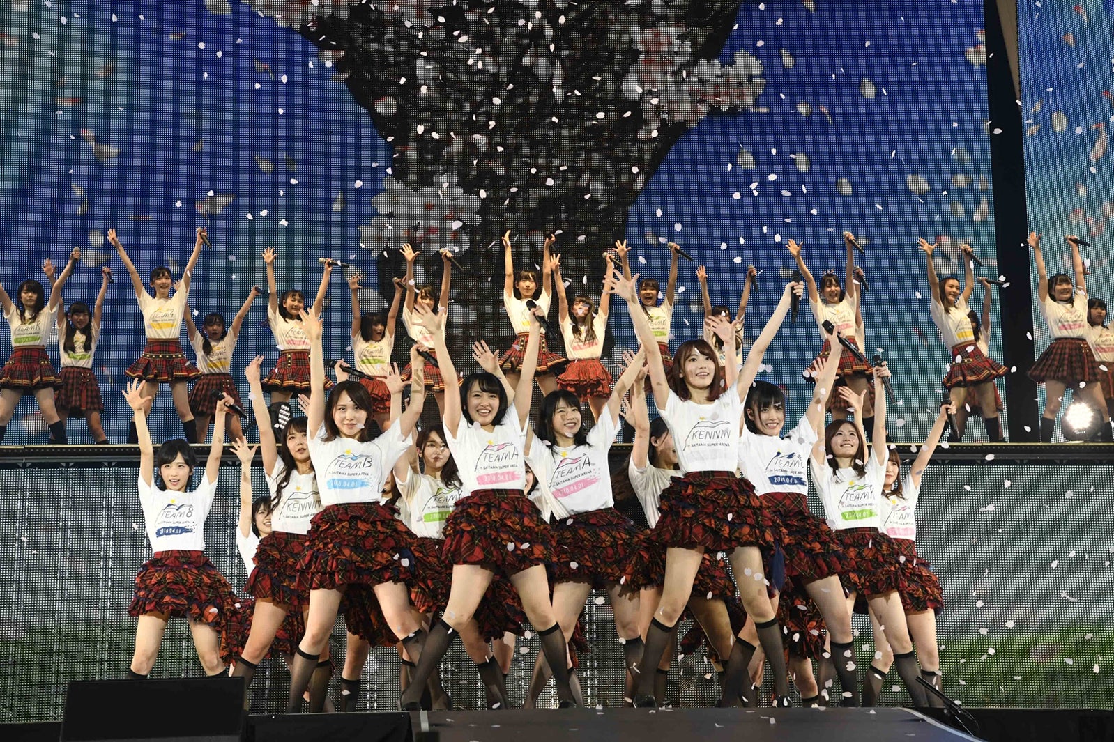 写真付】 ブルーレイ AKB48単独コンサート ジャーバージャって何？wd14 