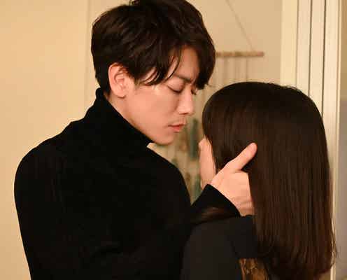 佐藤健「今夜は眠れると思うなよ?」激しめキスに視聴者興奮<恋はつづくよどこまでも>