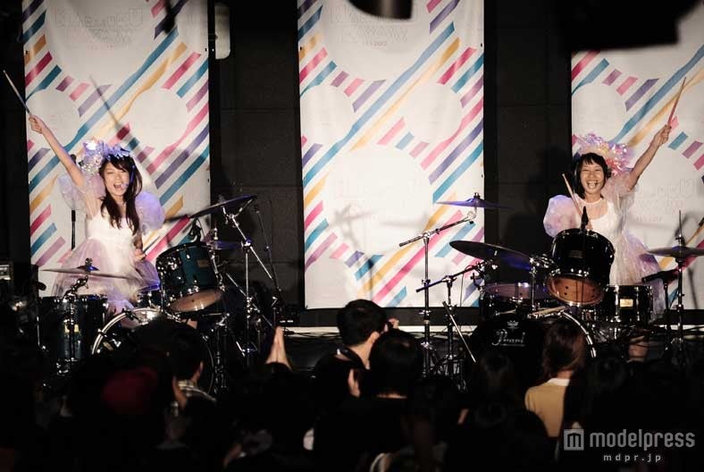 バンドじゃないもん！／「HARAJUKU KAWAii!! FES 2012」より