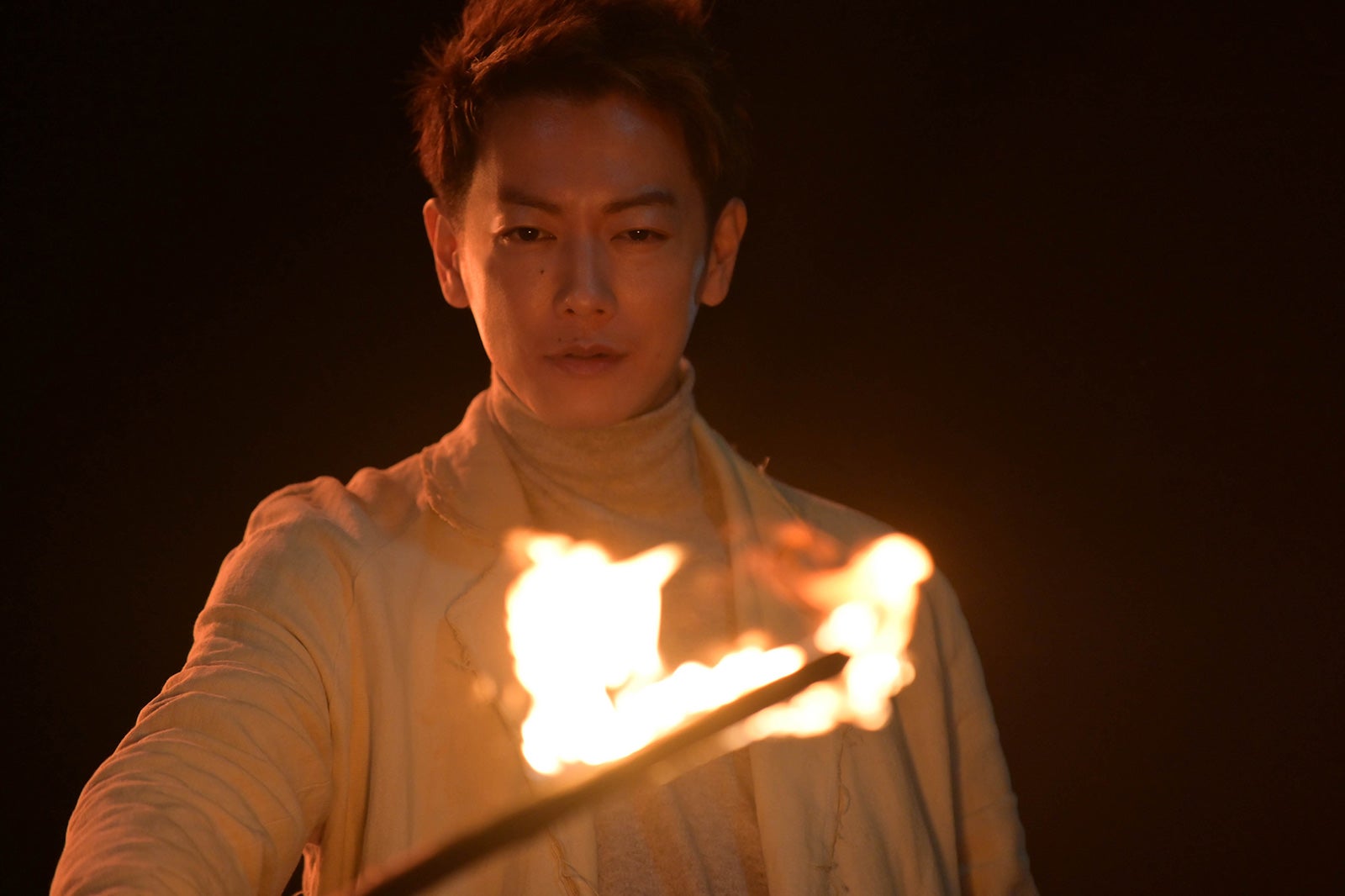 佐藤健／新TVCM「つくるを拓く」篇メイキングカット（提供写真）