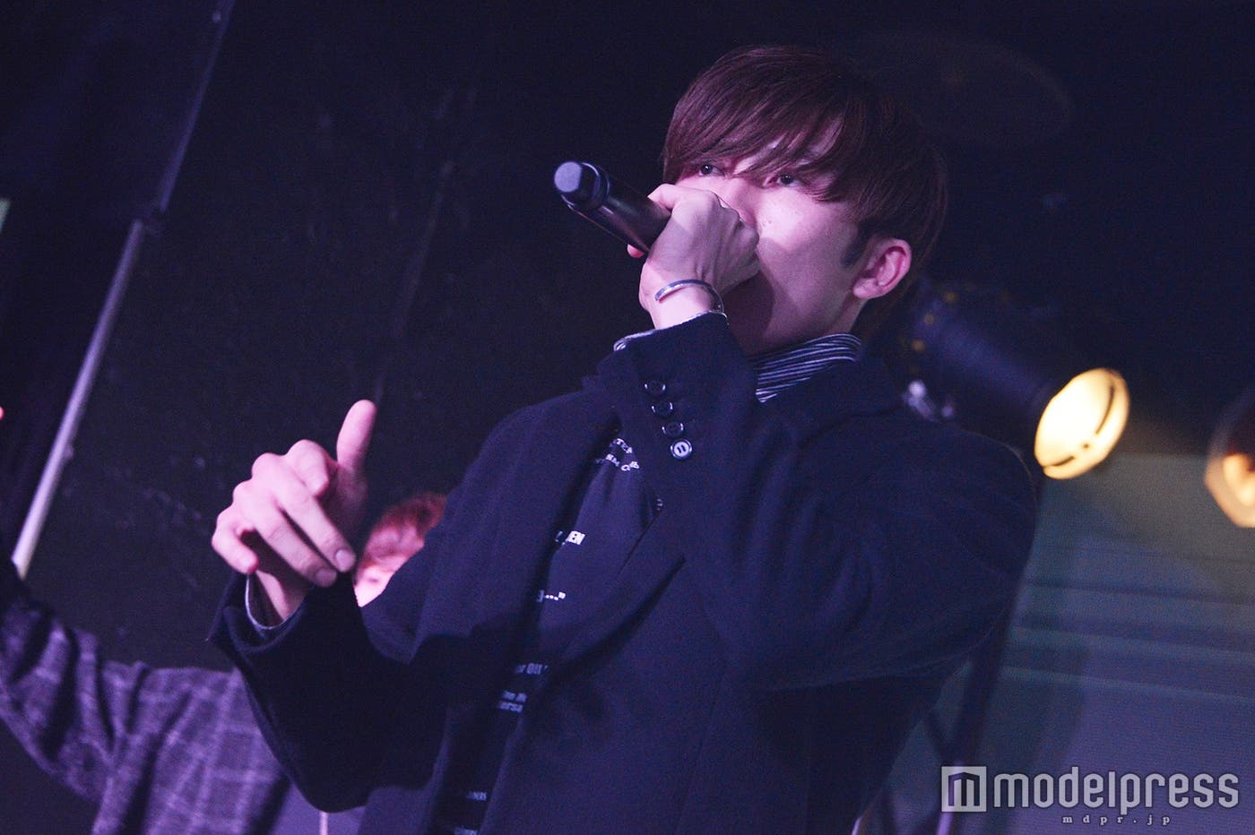 U (C)モデルプレス