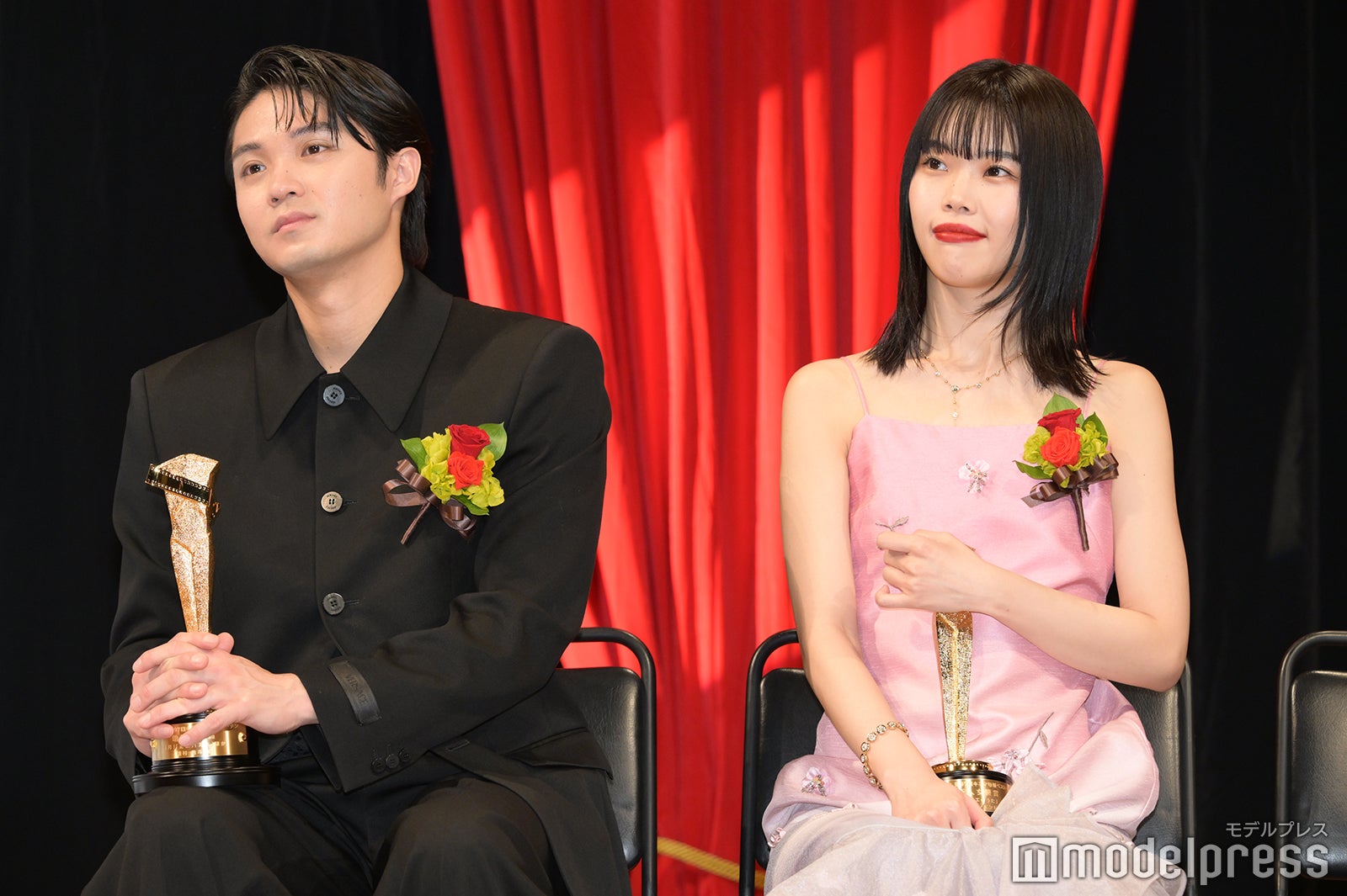 磯村勇斗、アイナ・ジ・エンド（C）モデルプレス