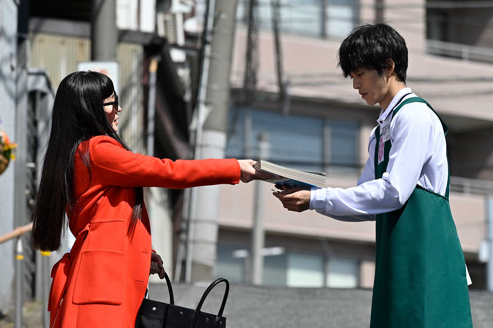 麻生久美子、松坂桃李 （C）テレビ朝日