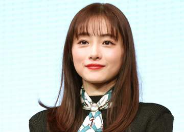 これまで使ってなかったの？石原さとみ、美顔器＆毎日フェイスパックをしたら…3日後に仰天変化