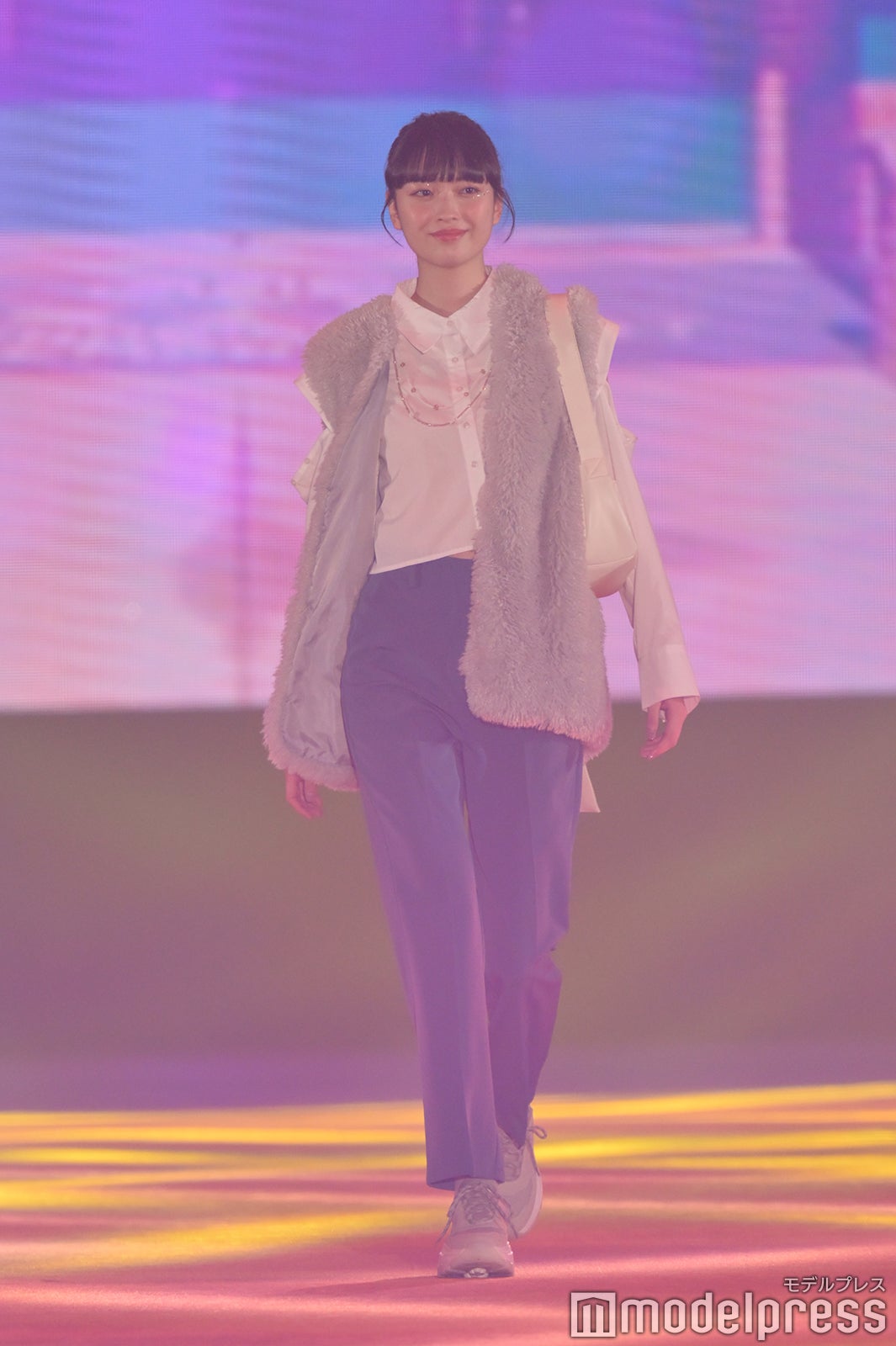 （C）モデルプレス