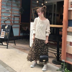 「ヒョウ柄スカート」どう着る? トレンドアイテムと掛け合わせて、おしゃれに攻略!