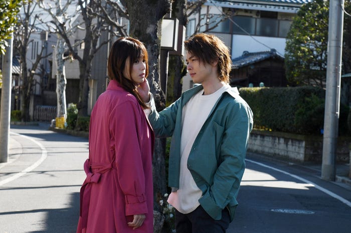 深田恭子、中村倫也/「初めて恋をした日に読む話」第5話より(C)TBS