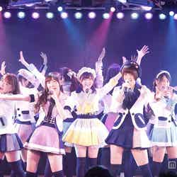 「AKB48劇場7周年記念公演」より（C）AKS