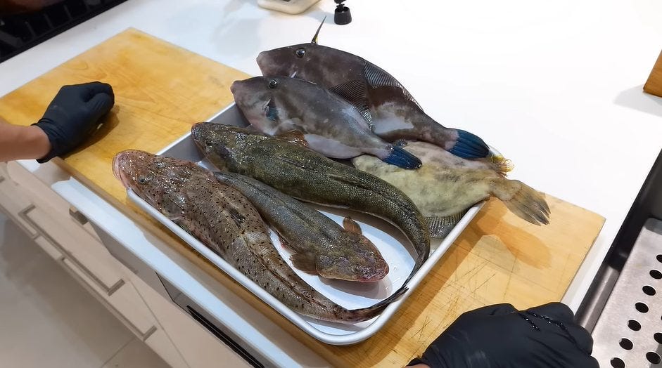 きまぐれクックが人だかりでお得な魚を発見！肝を使った漁師メシを作る！！