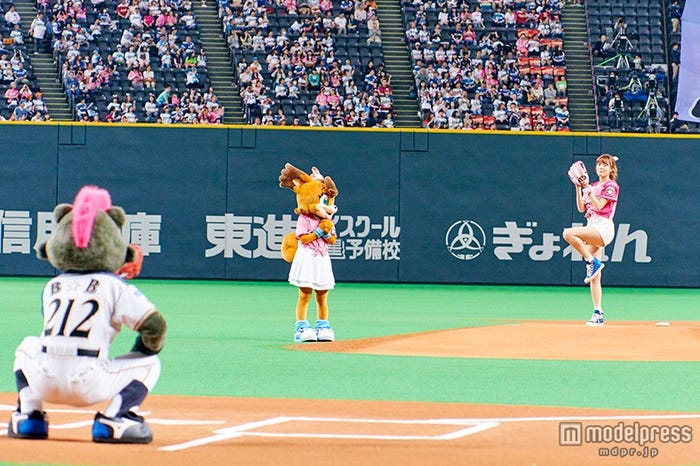 マウンドに立ち、投球