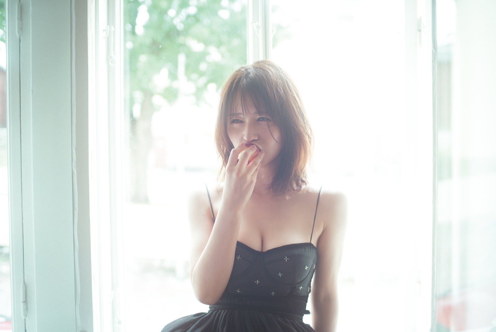 長濱ねる／撮影：高橋ヨーコ（講談社）