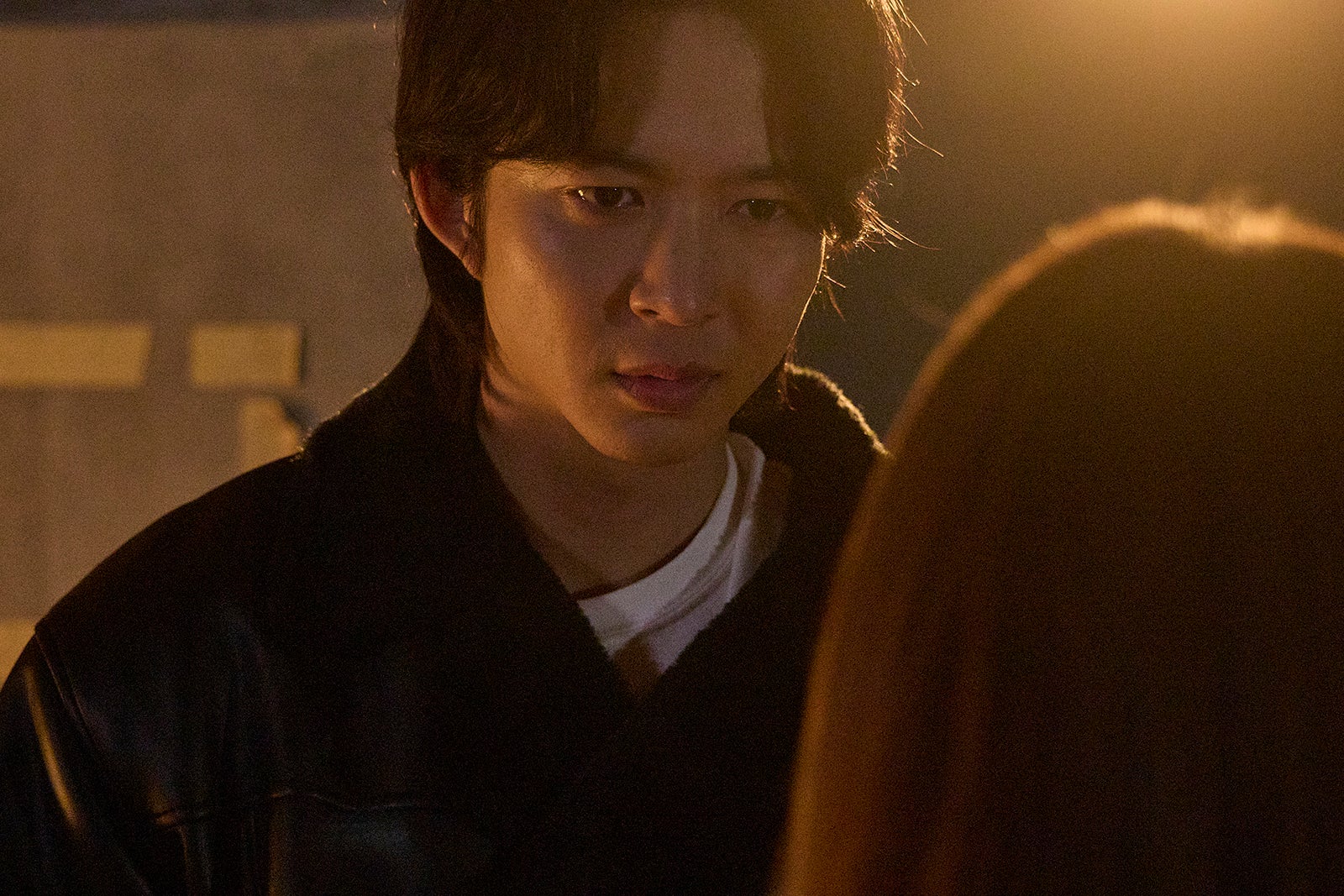 鈴木仁「復讐カレシ～溺愛社長の顔にはウラがある～」第5話（C）「復讐カレシ～溺愛社長の顔にはウラがある～」製作委員会・MBS