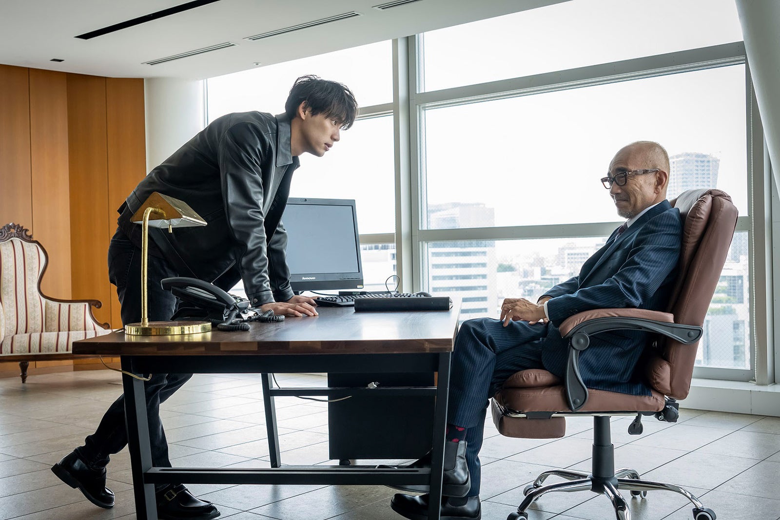 福士蒼汰、竹中直人「弁護士ソドム」最終話より（C）テレビ東京