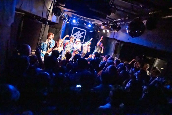 BiTE A SHOCK Photo by 藤井拓