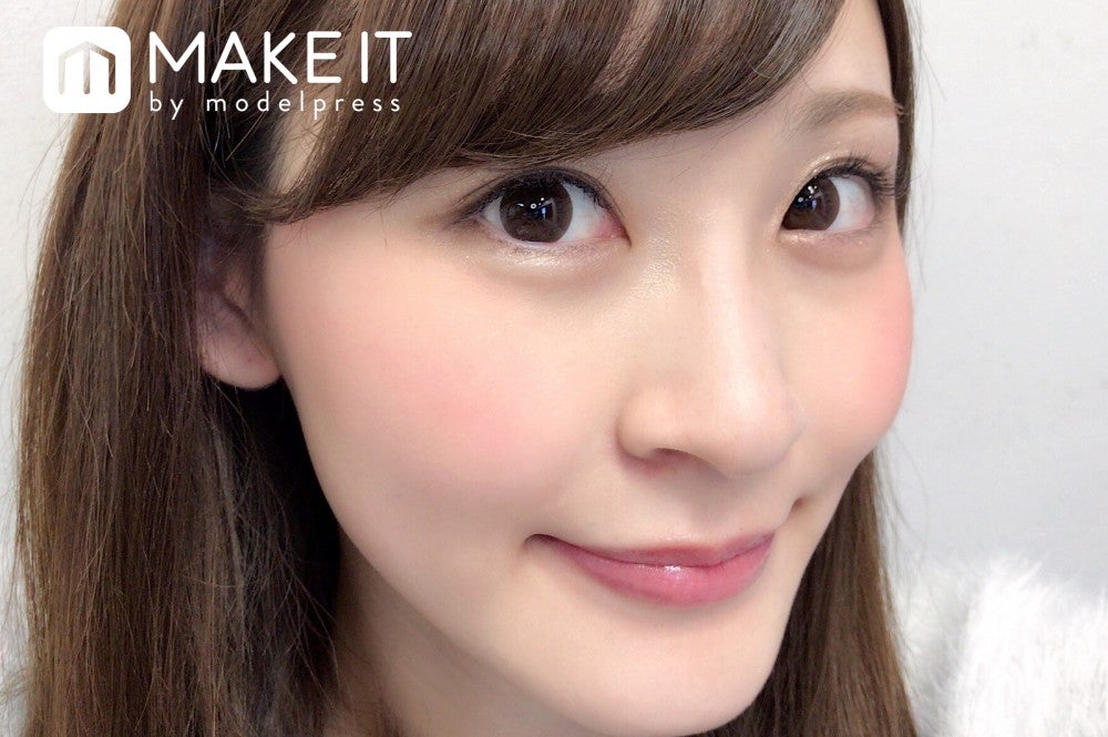 セザンヌ／ナチュラルチークN／01 ピーチピンク 使用 (C)メイクイット