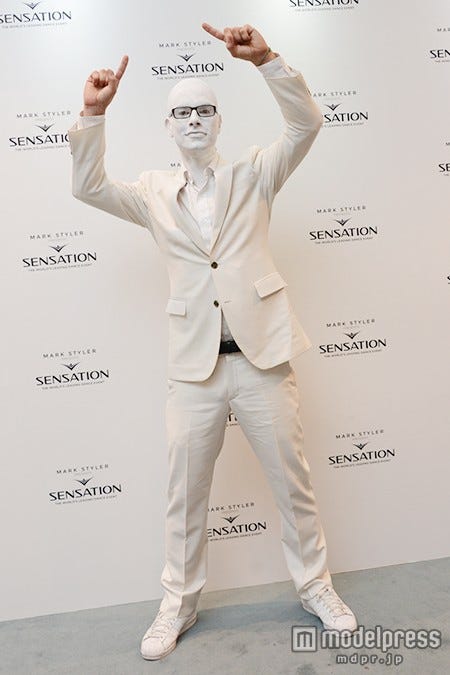 Mr.WHITE