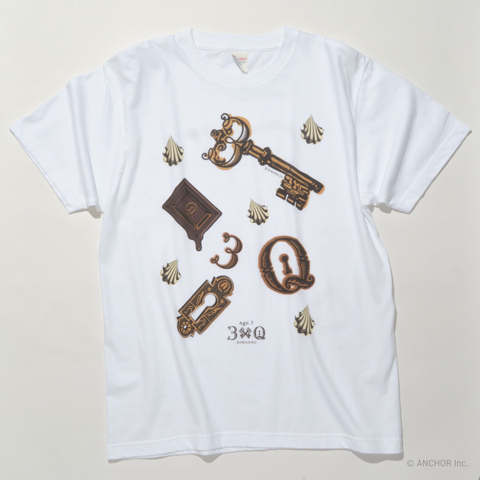 Age.3×Q限定グッズ・Tシャツ／提供画像