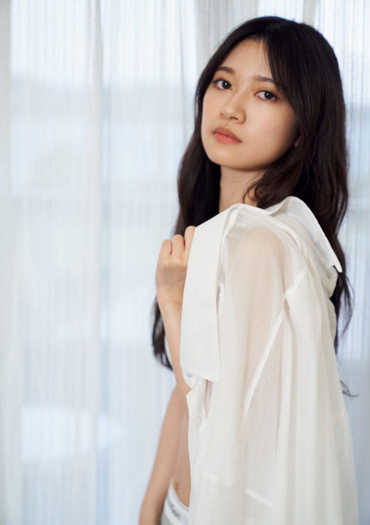 乃木坂46卒業発表の寺田蘭世 素肌チラリ クールな眼差しに釘付け モデルプレス 乃木坂46卒業発表の寺田蘭世 素肌チラリ クールな眼差しに釘付け モデルプレス