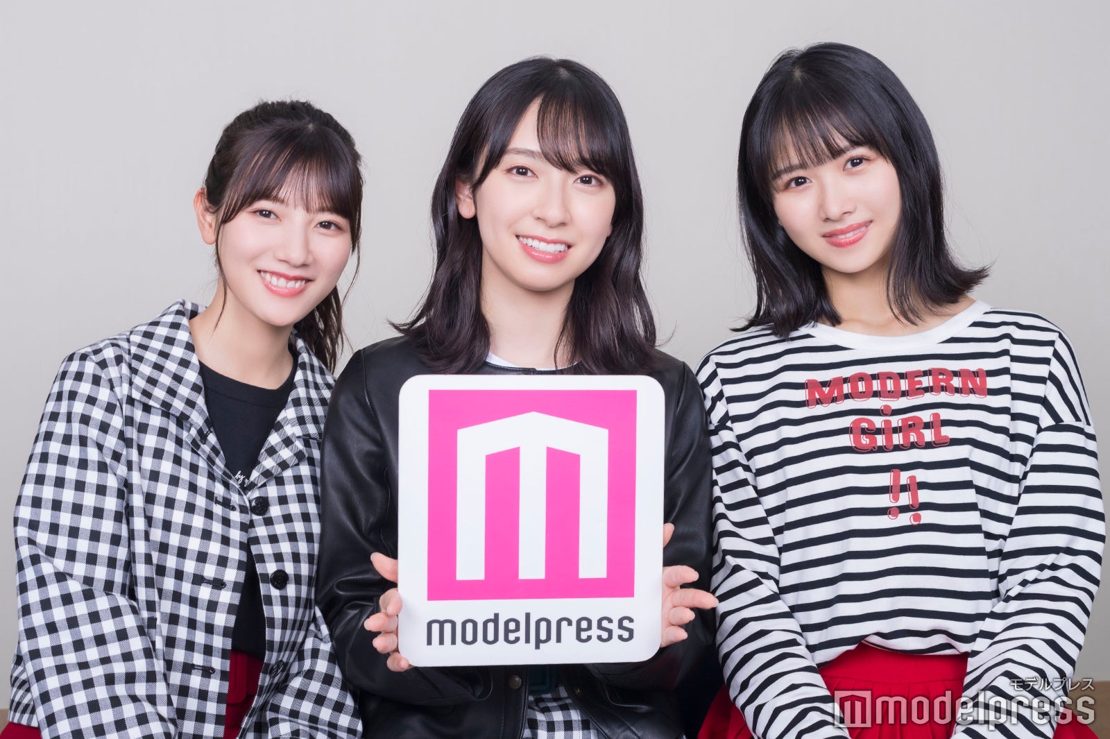 河田陽菜・金村美玖・上村ひなの （C）モデルプレス