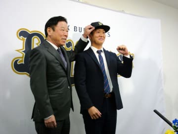 オリックス・平沼翔太が入団会見「チームの勝利に貢献できるように」と意気込み 現役ドラフトで西武から加入