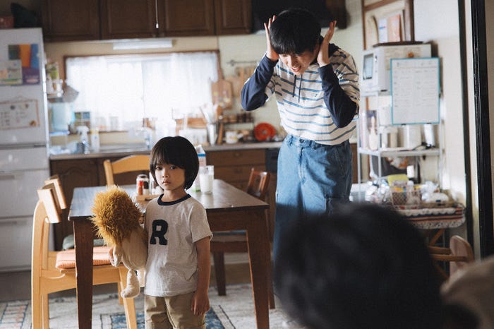 佐藤大空、坂東龍汰「ライオンの隠れ家」第4話(C)TBS