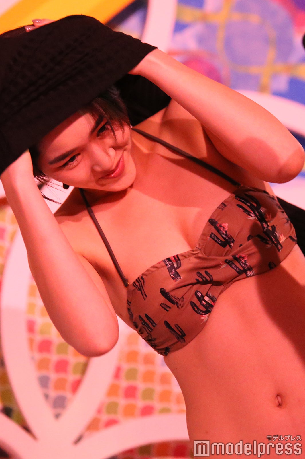 大槻凡子／セクシーな生着替え （C）モデルプレス