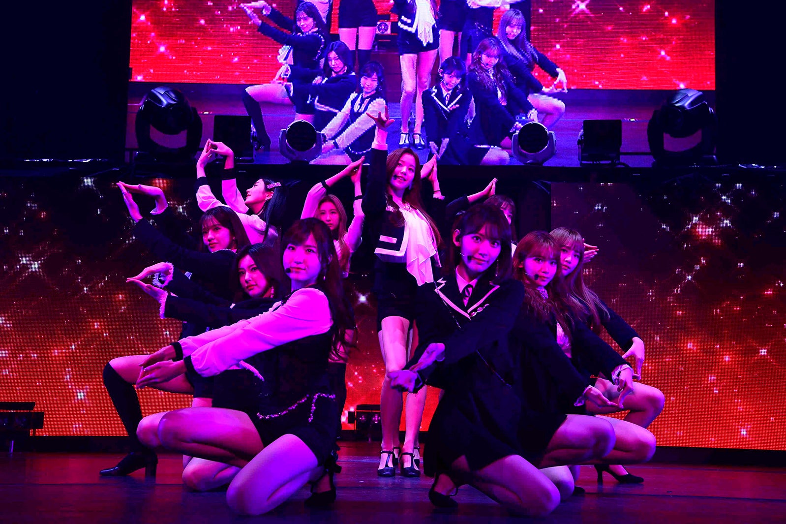 IZ*ONE（C）OFF THE RECORD