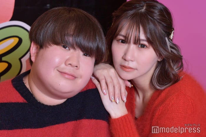 こう、いちえ/夜のひと笑い(C)モデルプレス