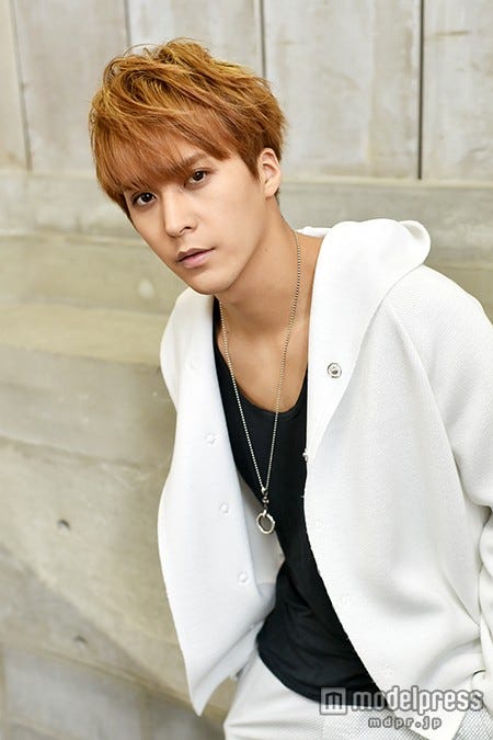 東雲 DONG WOON from BEAST