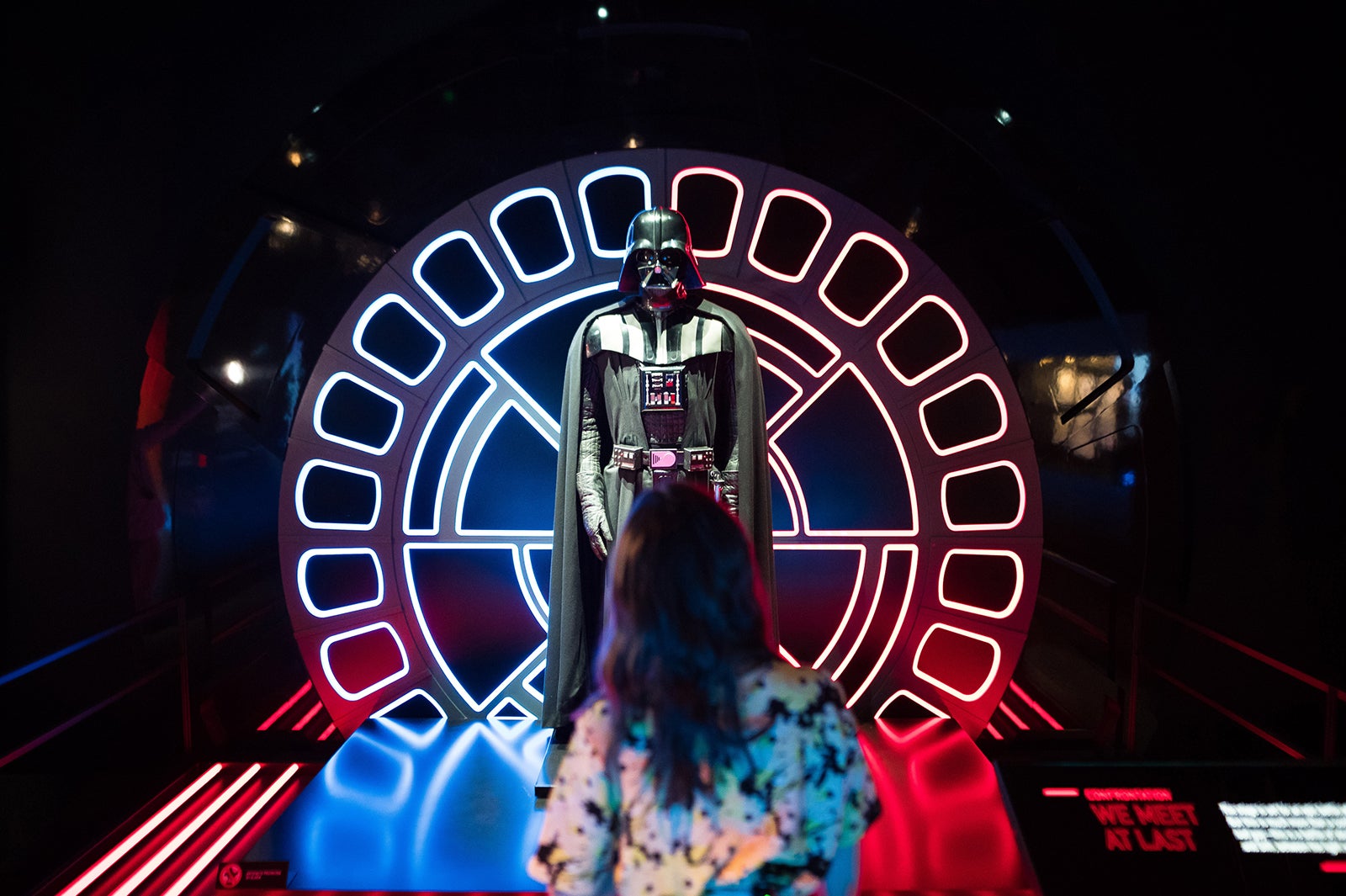 「STAR WARS Identities: The Exhibition」シドニー展を訪れた市川紗椰（提供写真）