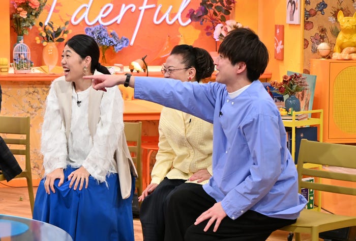 (左から)横澤夏子、柴田理恵、河井ゆずる(C)フジテレビ